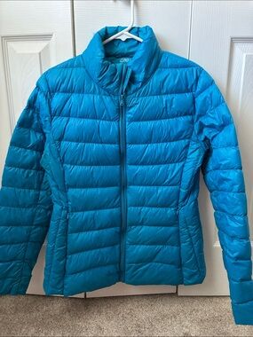 Lightweight Turquoise Packable Puffer Jacket by Anorak